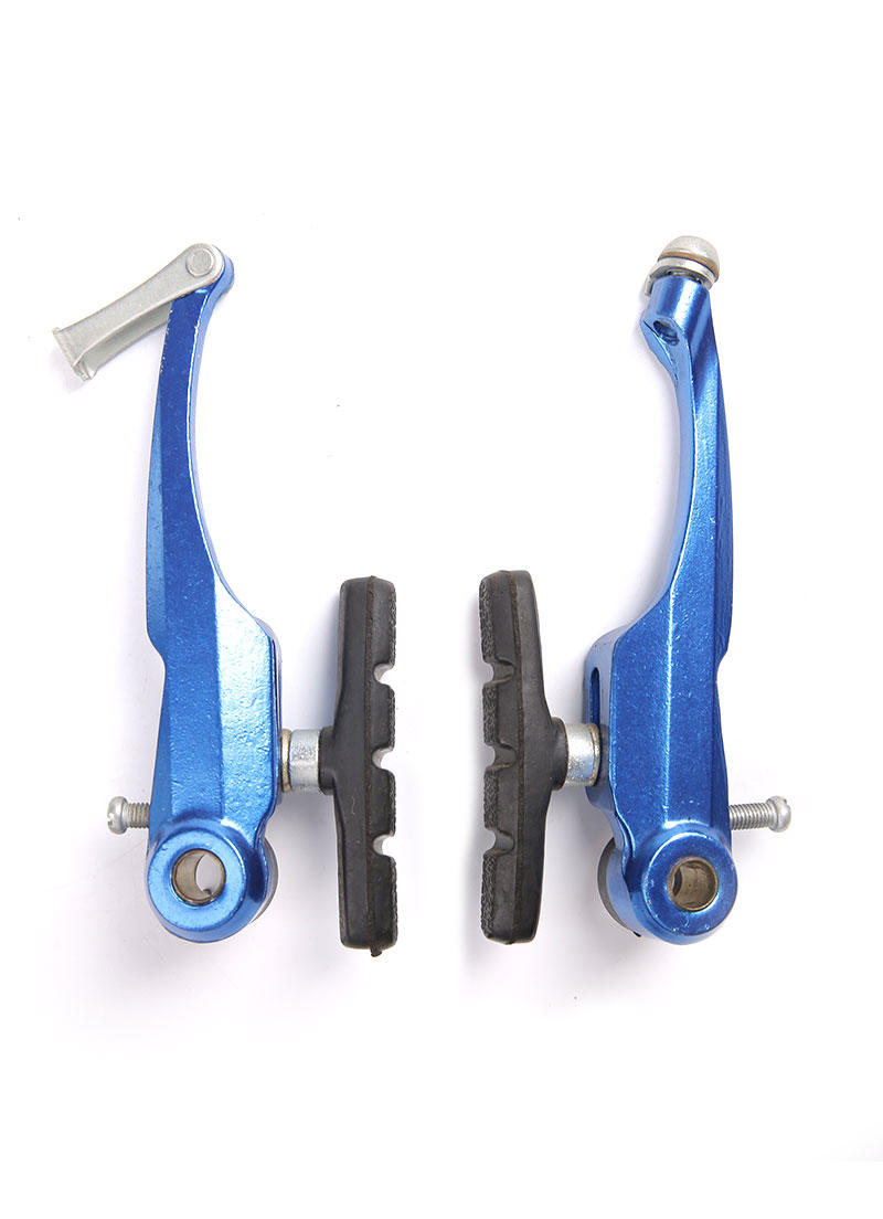 Performance comparison between cable pull disc brakes and hydraulic disc brakes