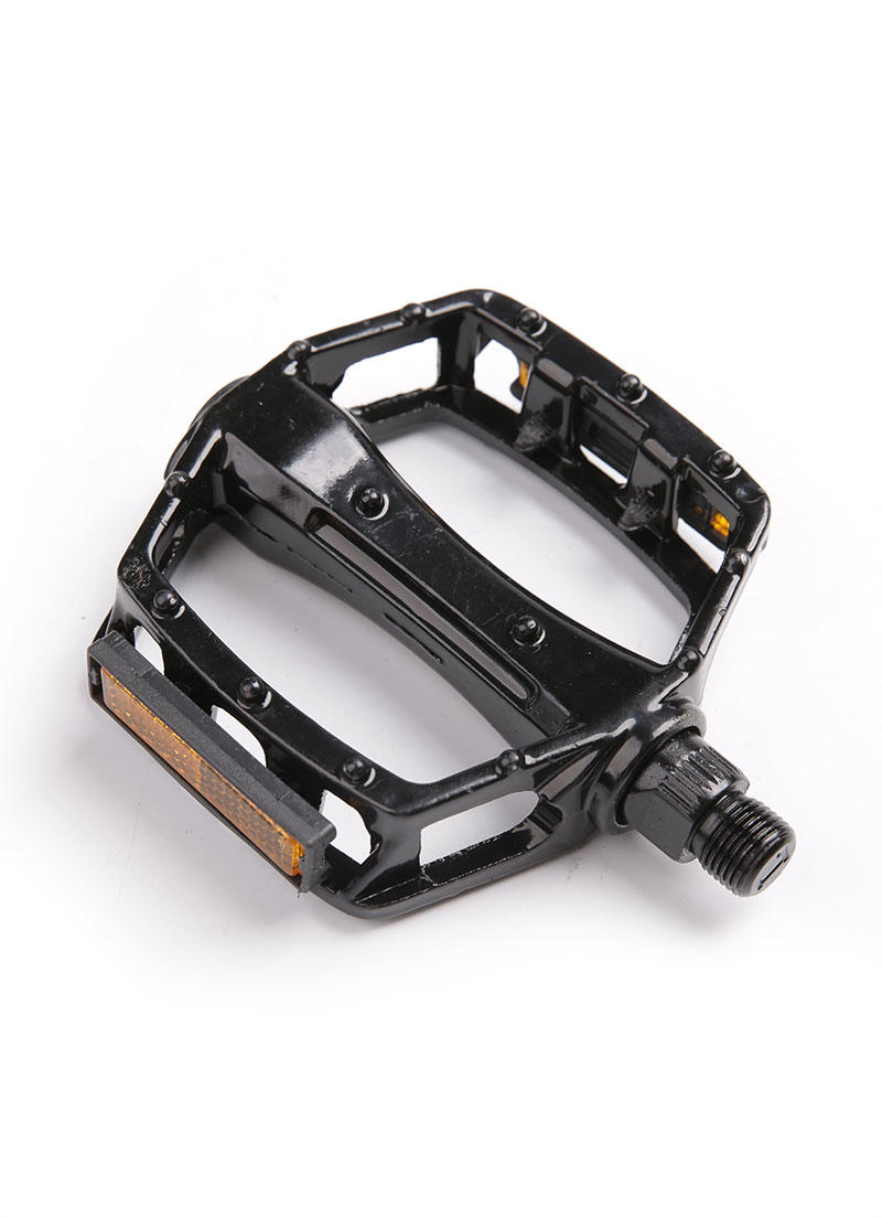 What is the compatibility of aluminum bicycle pedals?